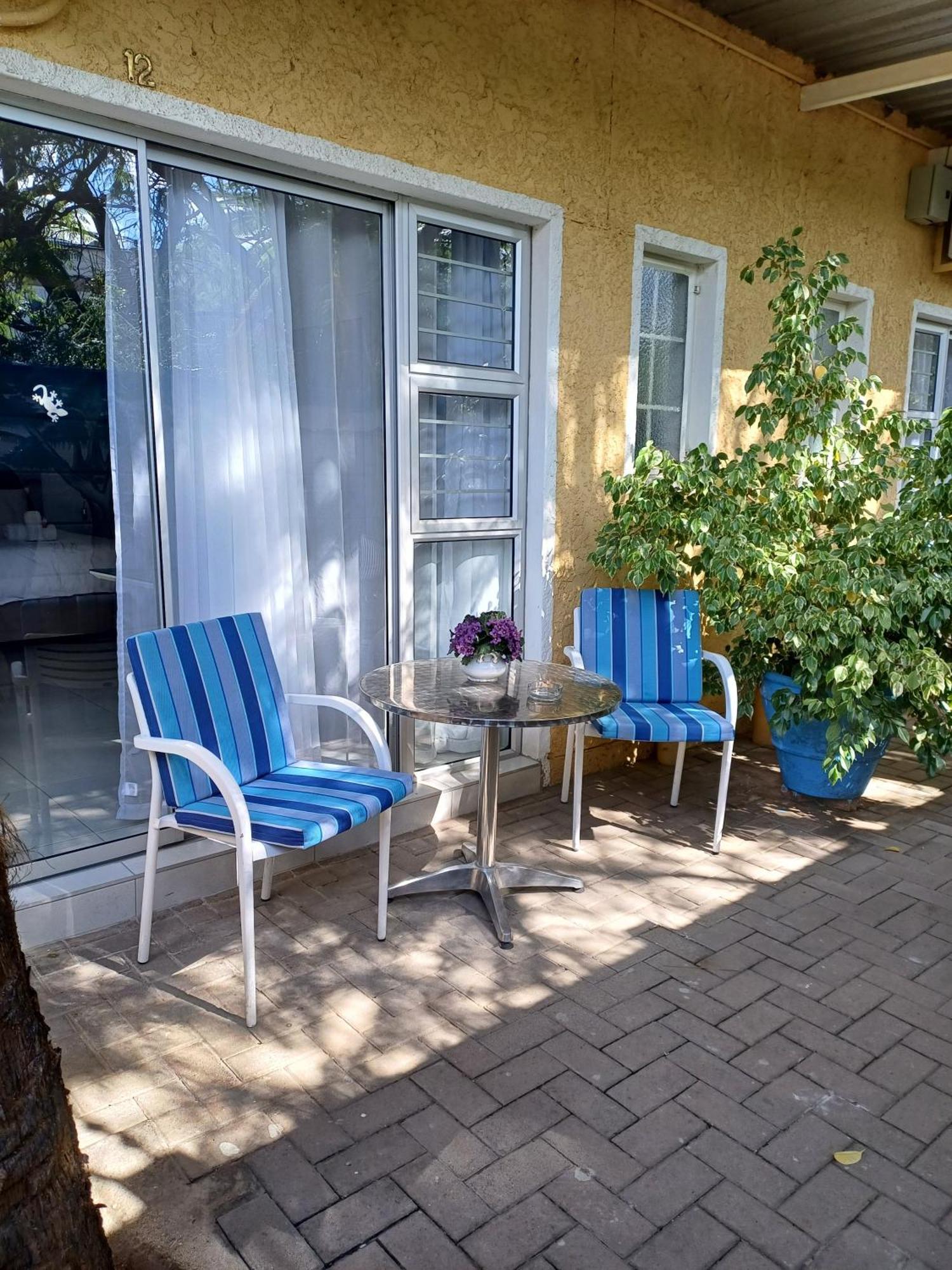 Capbon Guesthouse Windhoek Exterior foto